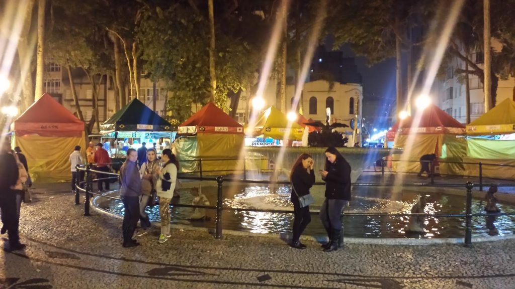 Curitiba night market