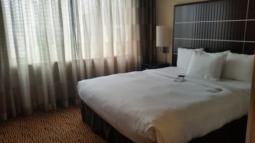 Double Tree Minneapolis room