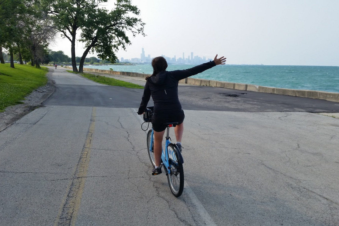 Linnie Bike Chicago Skyline