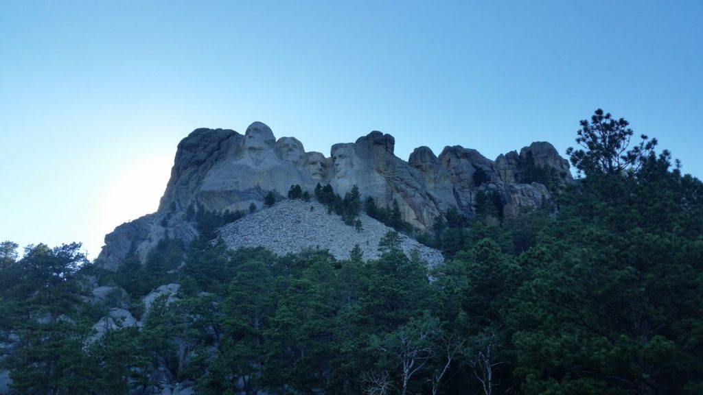 Mt Rushmore sunset