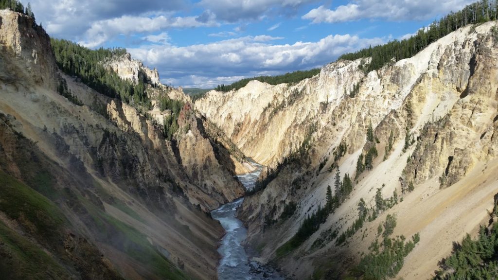 Yewllowstone Grand Canyon