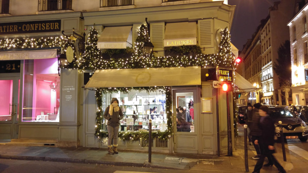 Linnie at a macaroon shop