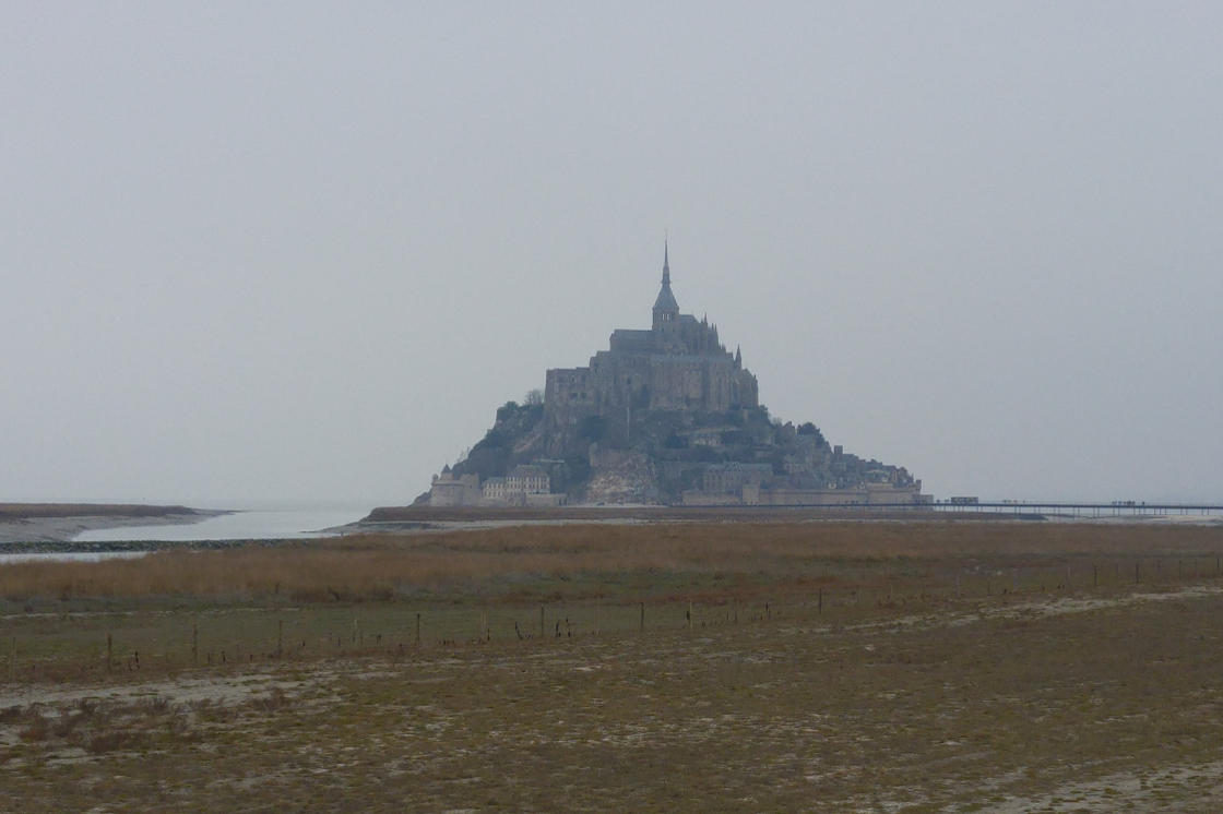 Mont St Michel distance