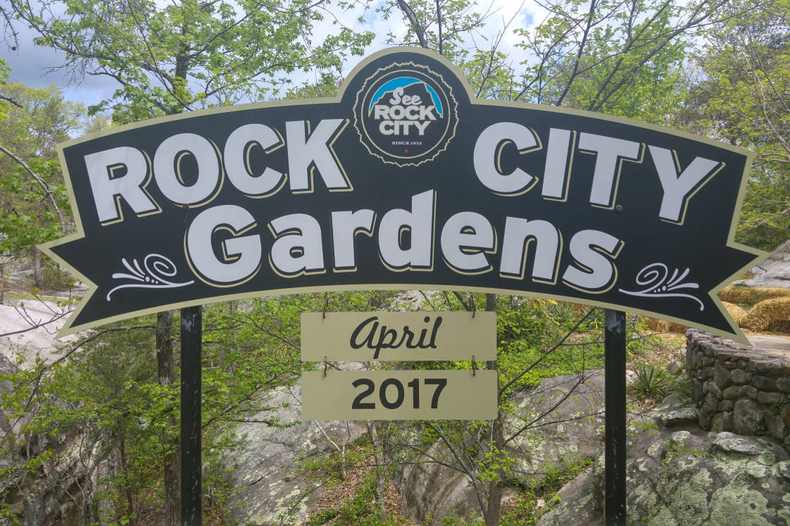 Rock City Gardens sign