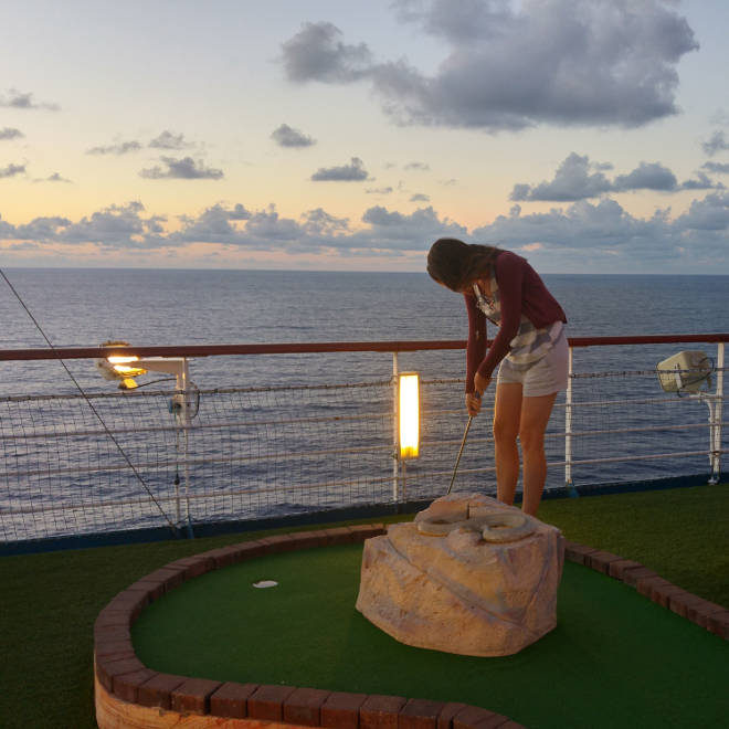 Mini Golf header