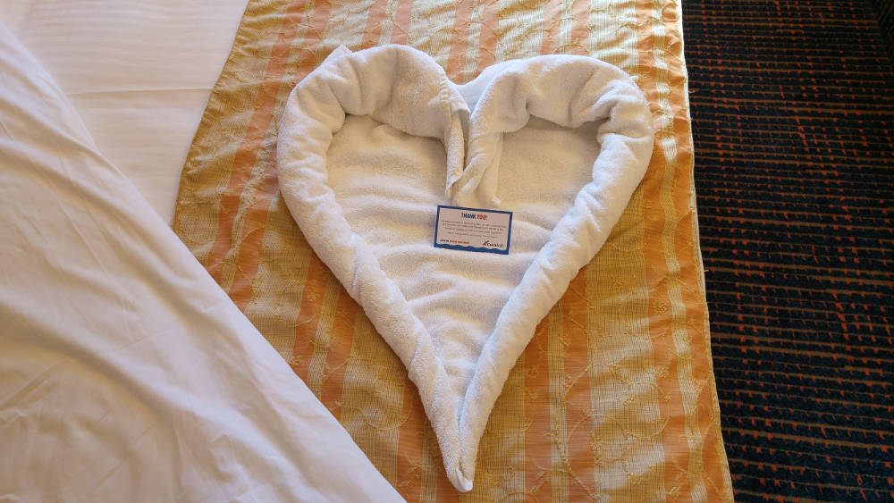 Towel love heart