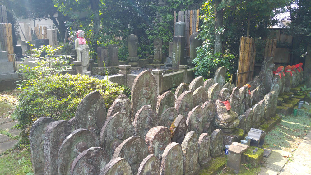 Tokyo graveyard