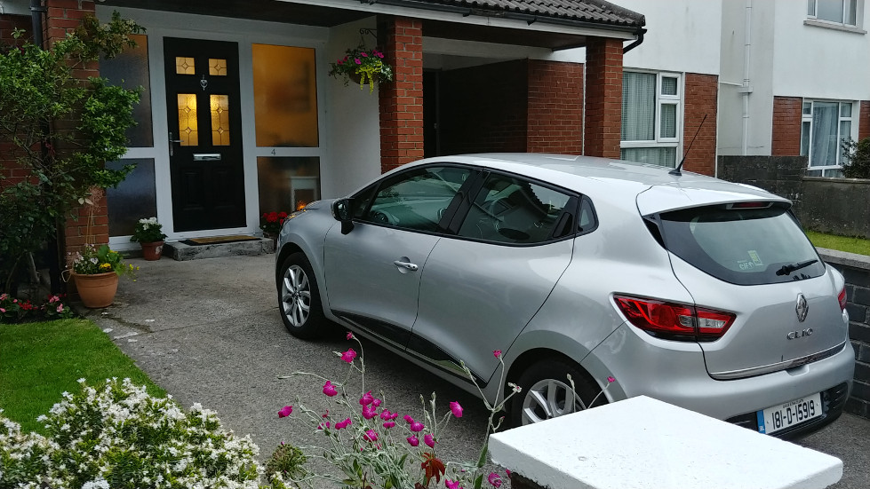 Galway car