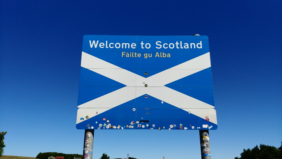 Welcome to Scotland sign